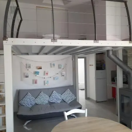 Nyaraló Petite Maison Independante Situee A La Terriere *
