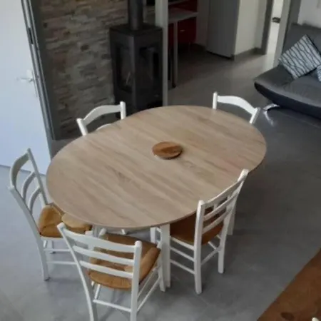 Nyaraló Petite Maison Independante Situee A La Terriere *